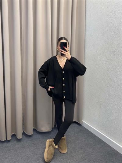 Gold Düğmeli Salaş Siyah Hırka