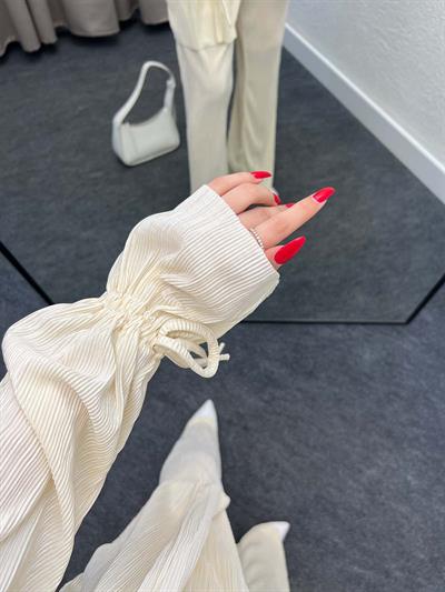 Gracias Bej Pliseli Kimono Takım