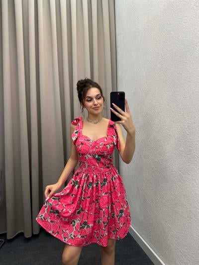 Güllü Kırmızı Bani Elbise