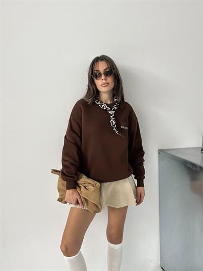 KAPLAN NAKIŞ İŞLEMELİ FULAR DETAYLI SWEAT KAHVE