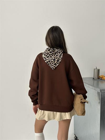 KAPLAN NAKIŞ İŞLEMELİ FULAR DETAYLI SWEAT KAHVE