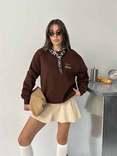 KAPLAN NAKIŞ İŞLEMELİ FULAR DETAYLI SWEAT KAHVE