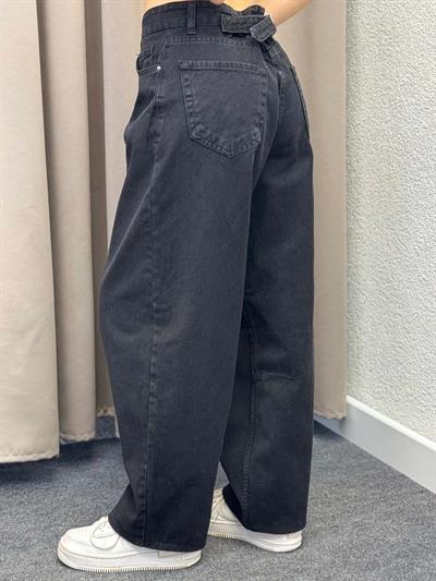 Kemer Detaylı Siyah Baggy Jean