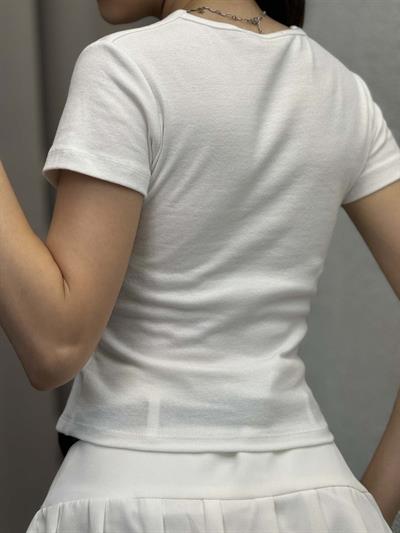 Kneph Kare Yaka Kırık Beyaz Crop