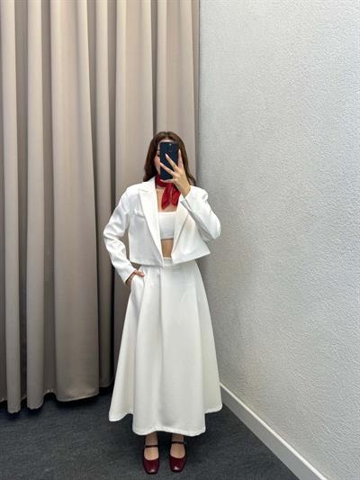 Krep Mini Beyaz ceketli takım