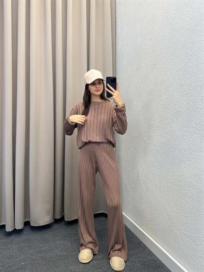 Lear Bej Fitilli Triko Takım