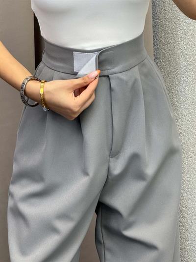 Lugo Gri Lastik Kemer Çırt Kaplamalı Pantolon