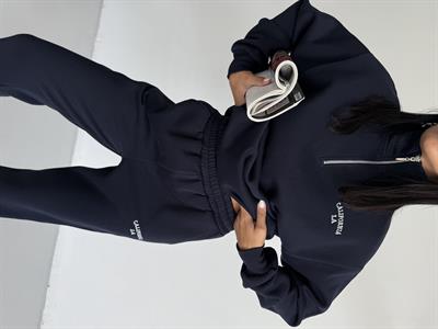 NAKIŞ İŞLEMELİ EŞOFMAN TAKIMI LACİVERT