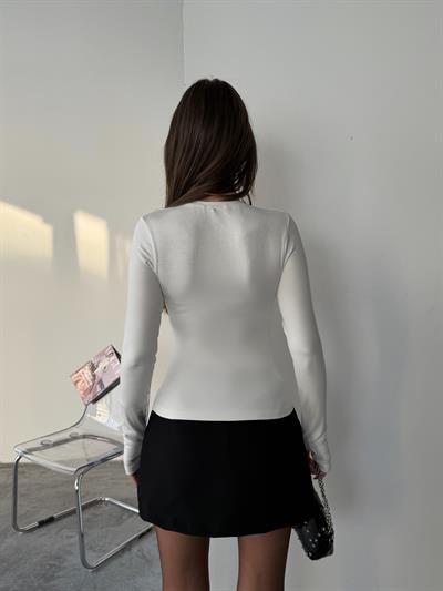 OYS BUZY KUMAŞ PARMAK GEÇME BLUZ BEYAZ