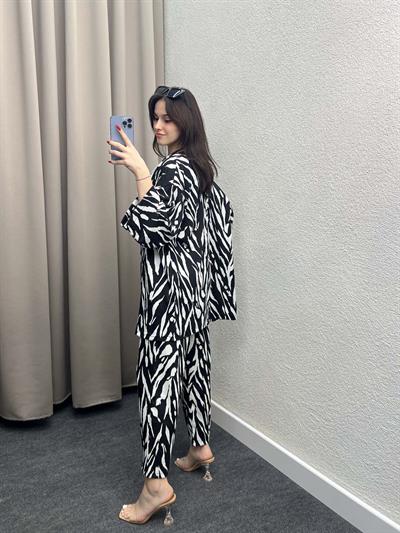 Piraye Siyah Kimono Takım