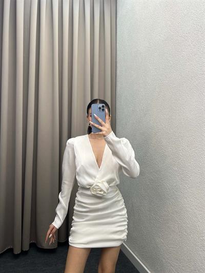 Rose Beyaz Parlak Saten Straplez Elbise