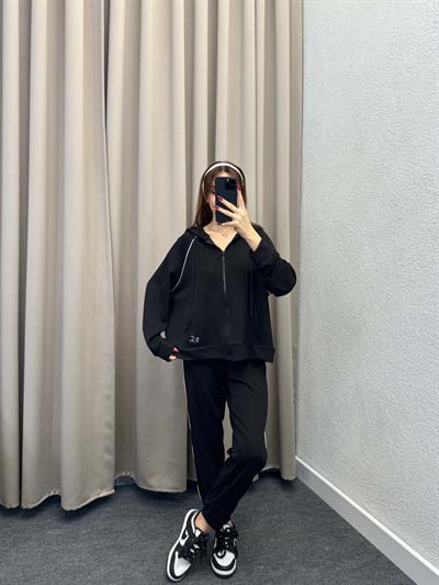 Siyah Kapüşonlu Kontrast Biyeli Eşofman Takımı