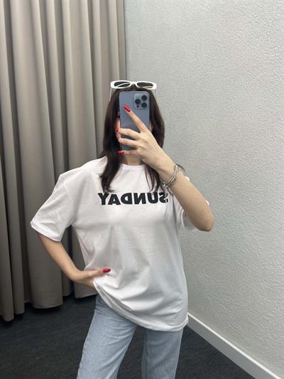 Sunday Beyaz Oversize Tshirt