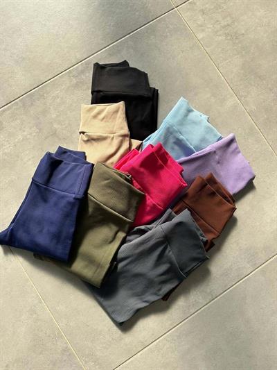 Süper Yüksek Bel Siyah Fitilli Tayt