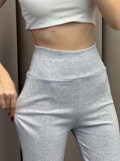 Tiktok Viral Gri Eşofman