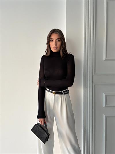 TRANSPARAN BOĞAZLI BADY SİYAH