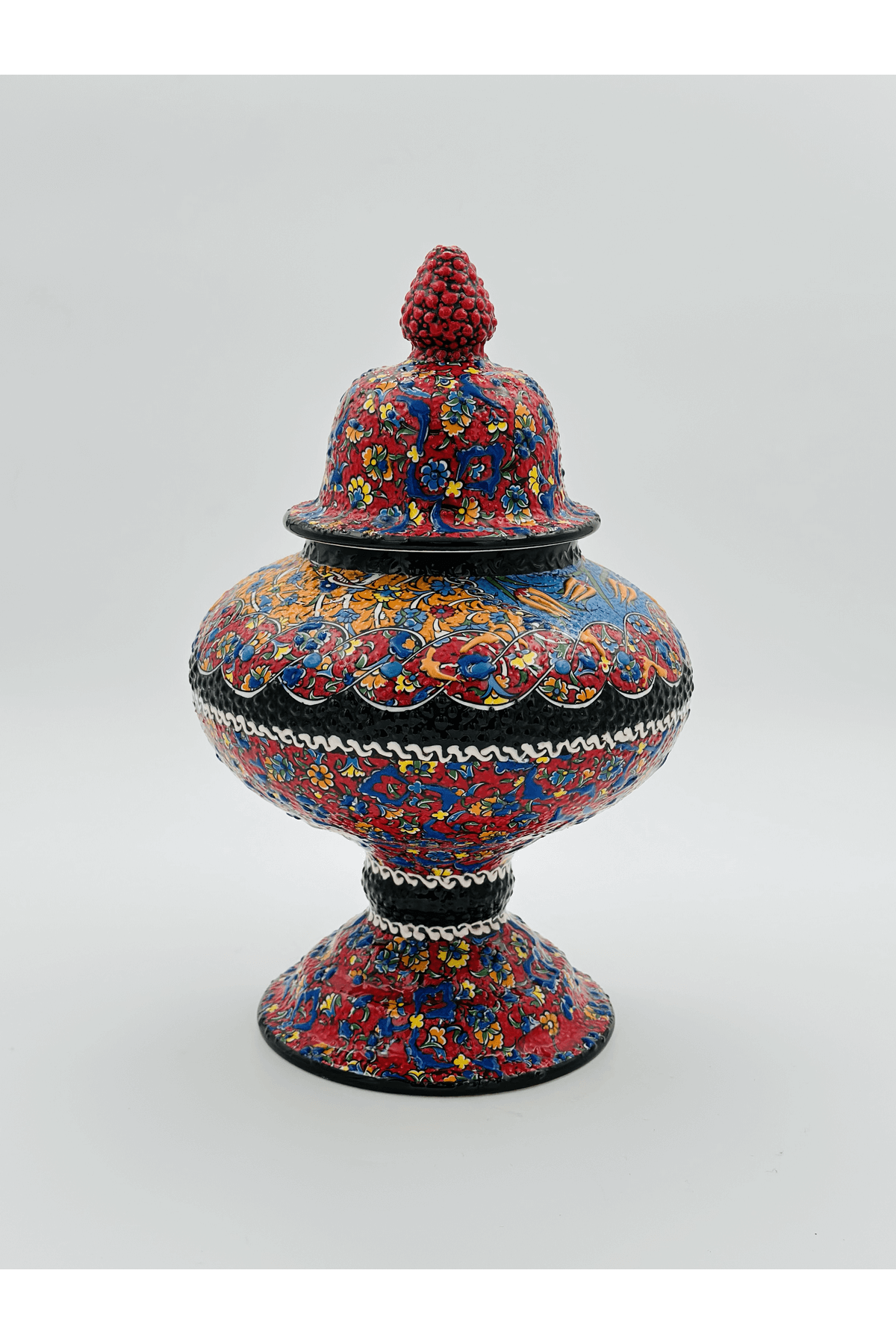 Handmade Decorative Ceramic Vase Jar With Lid 