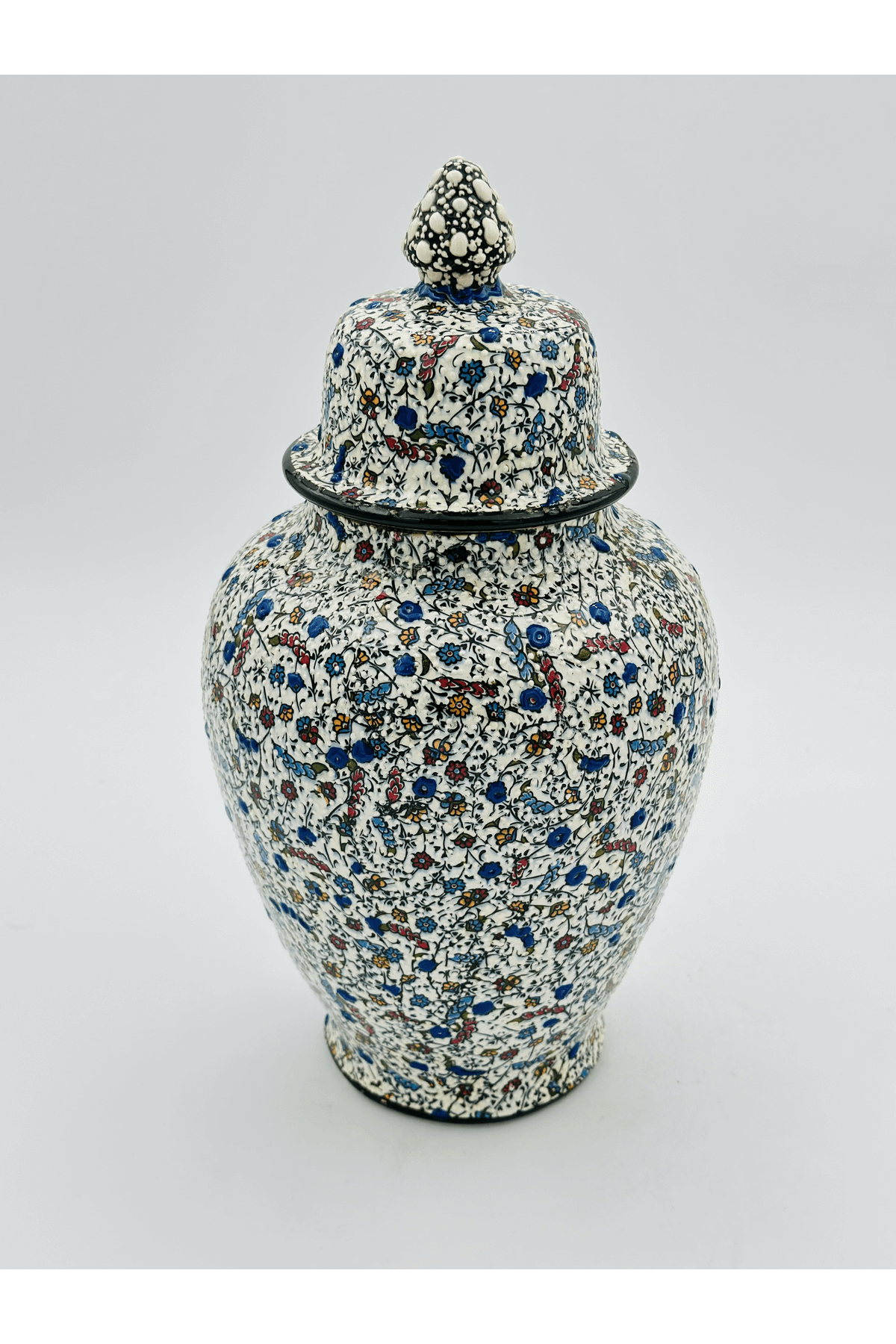 Handmade Decorative Ceramic Vase Jar With Lid 
