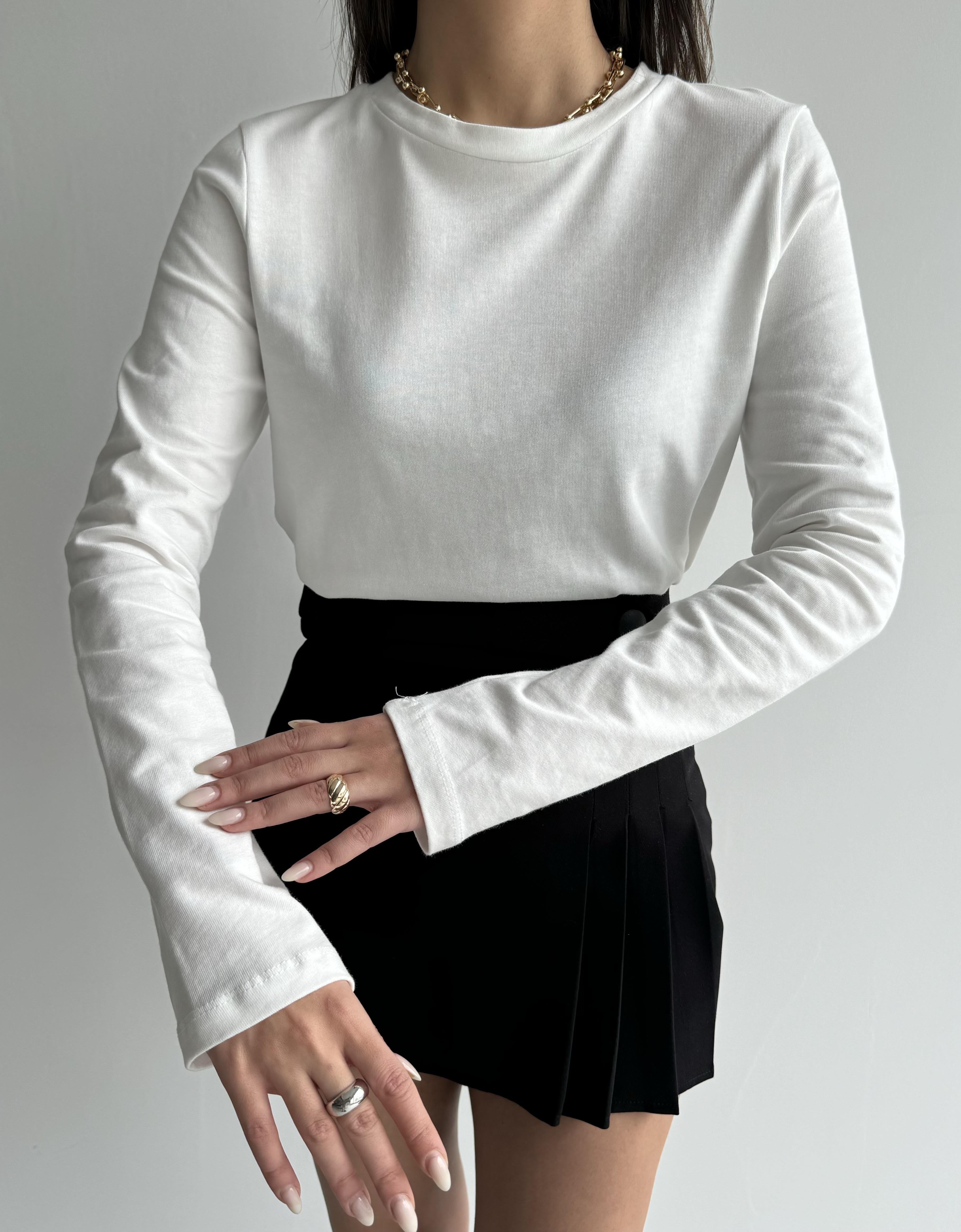 Sezon basic yaka detaylı t-shirt