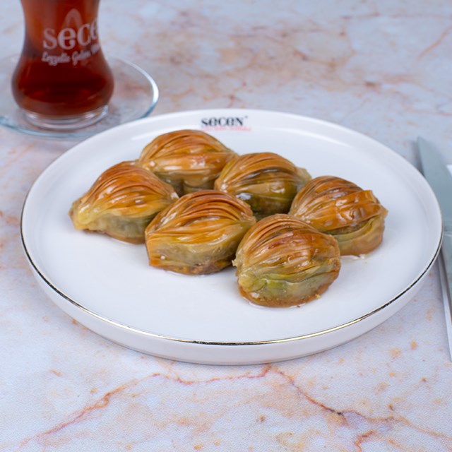 Secen Fıstıklı Midye Dolma (Kg)