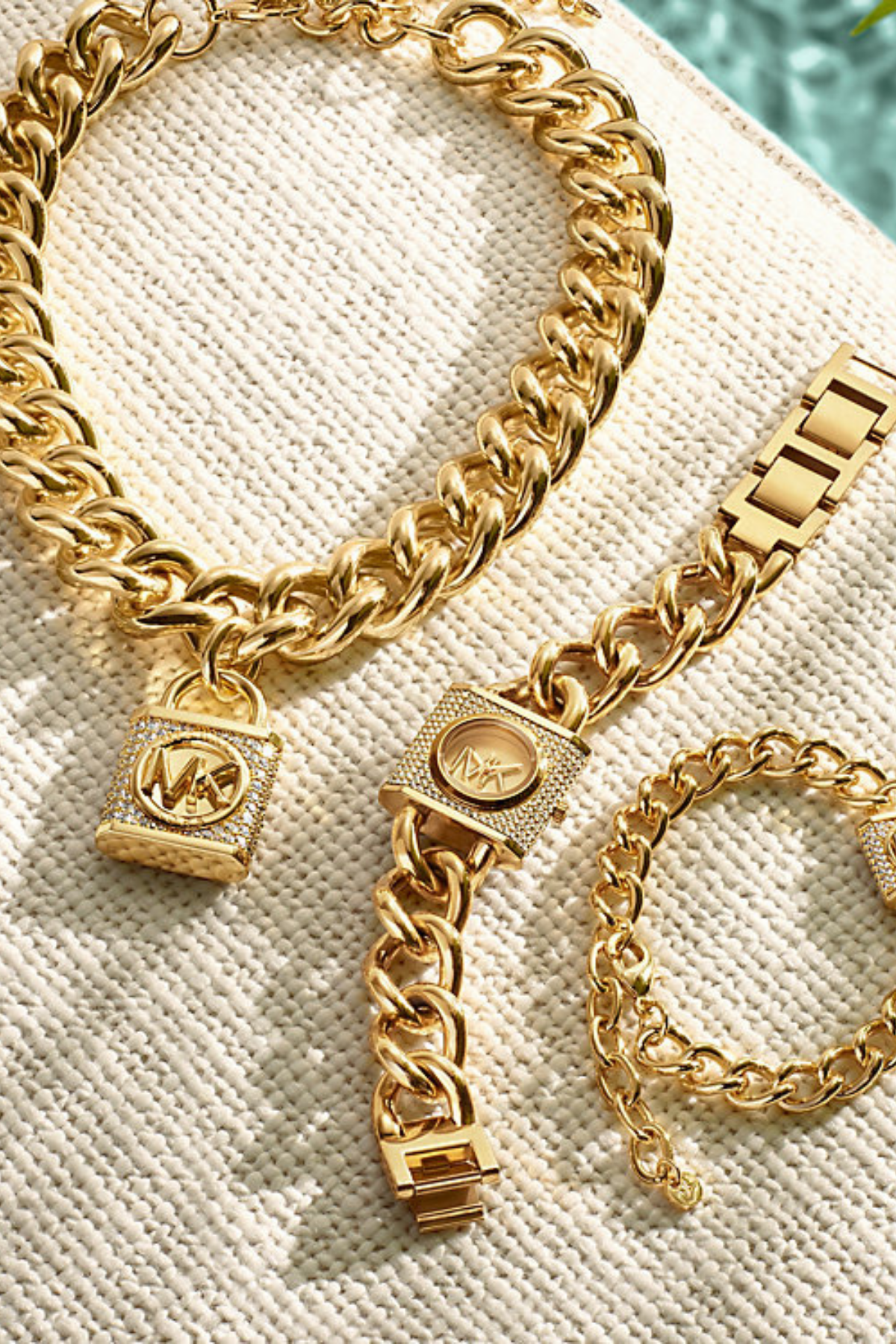 Michael Kors MK4711 Kadın Kol SaatiMichael Kors MK4711 Kadın Kol SaatiKadın Saat