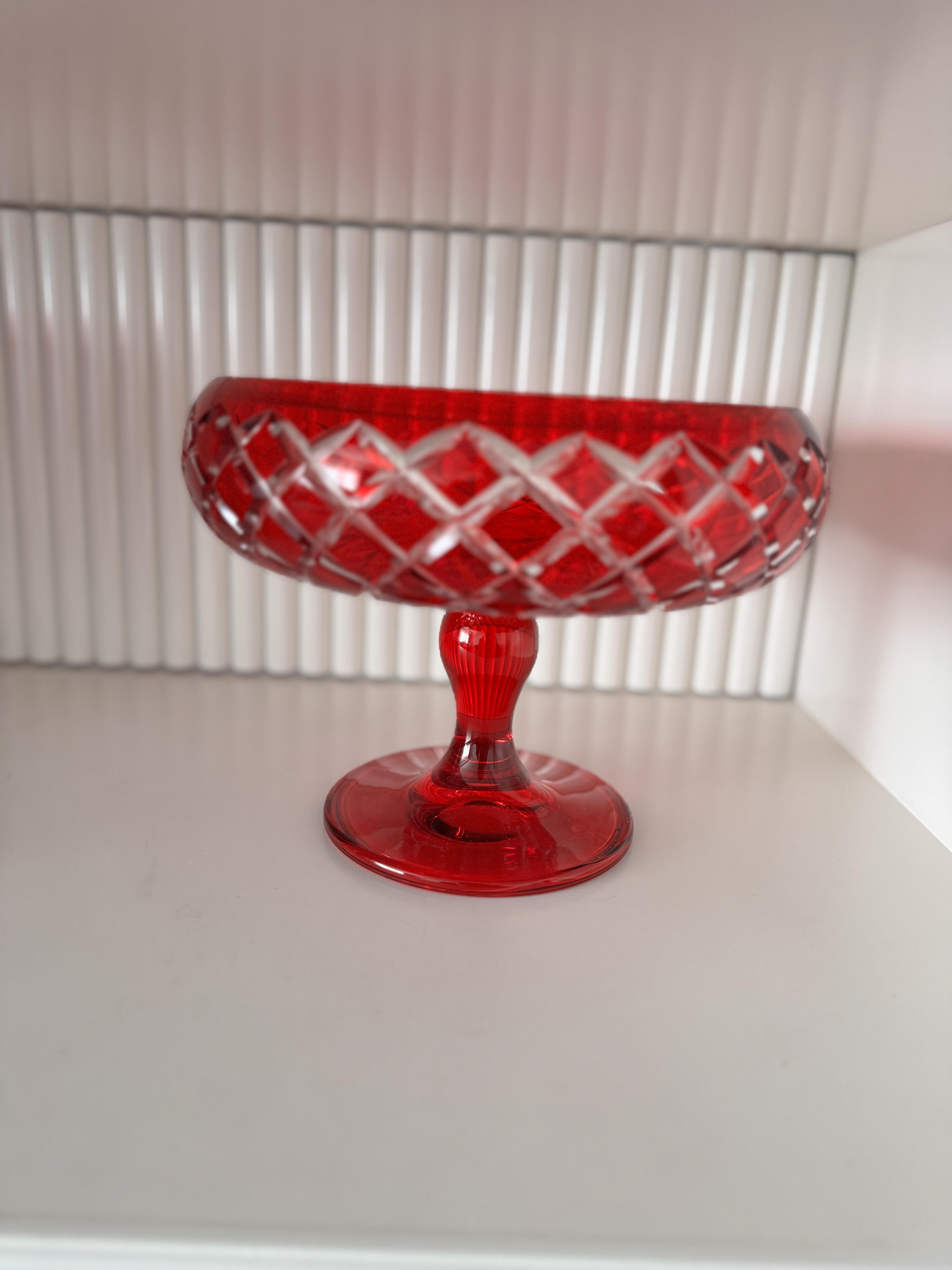 Kristal Kesme Ayaklı Sunumluk Kırmızı Polo