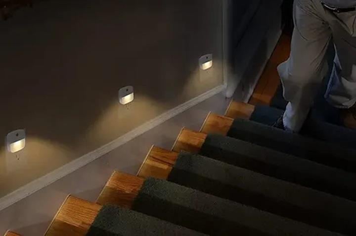 CT-5170 FÜME KASA SENSÖRLÜ LEDLİ KORİDOR ARMATÜRÜ (BEYAZ)