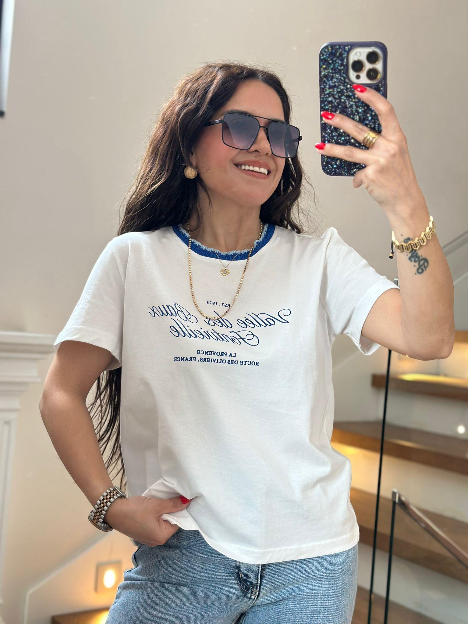 Beyaz Mavi Örgü Detaylı Tshirt