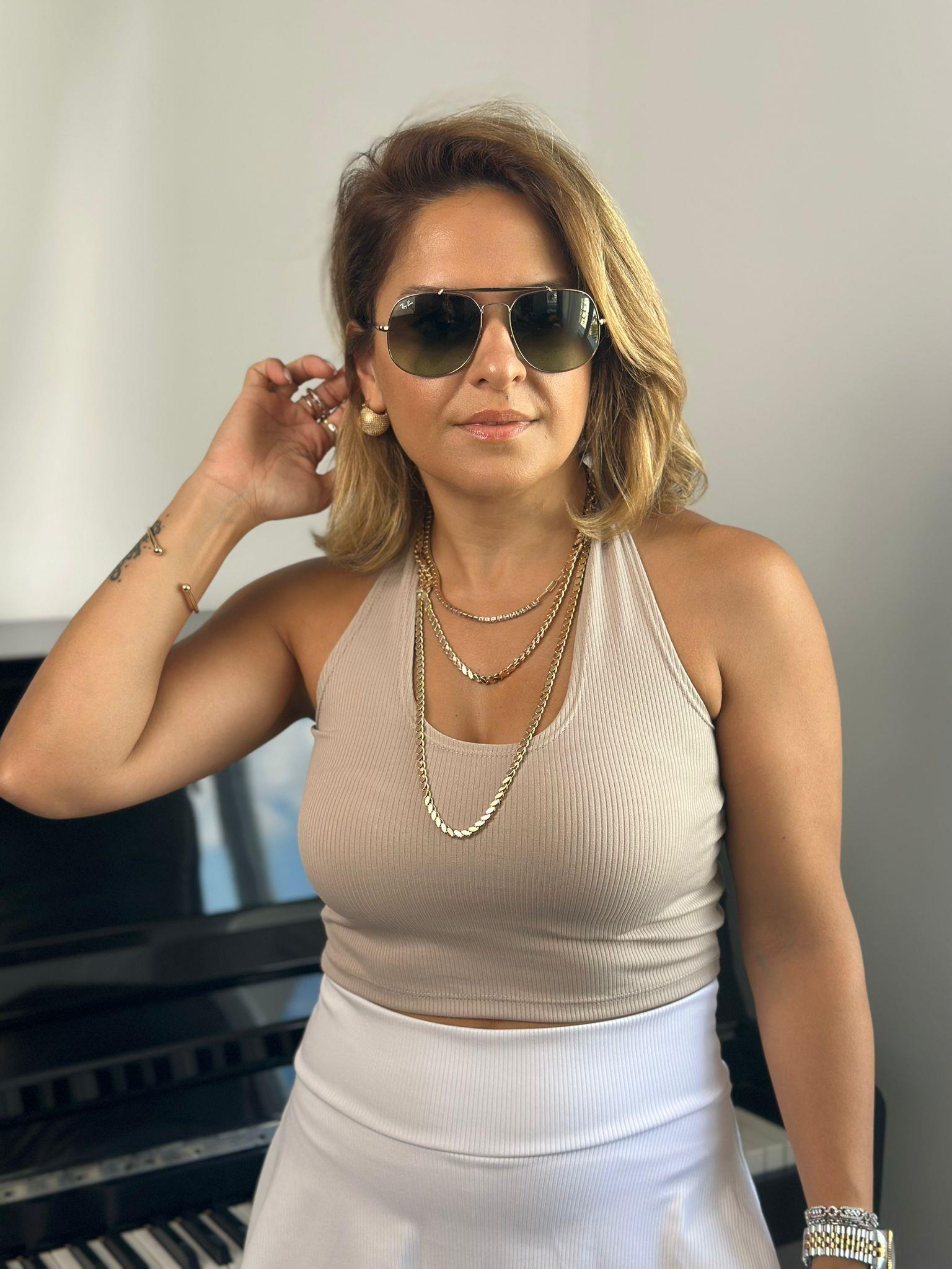 Boyundan Geçmeli Bej Crop
