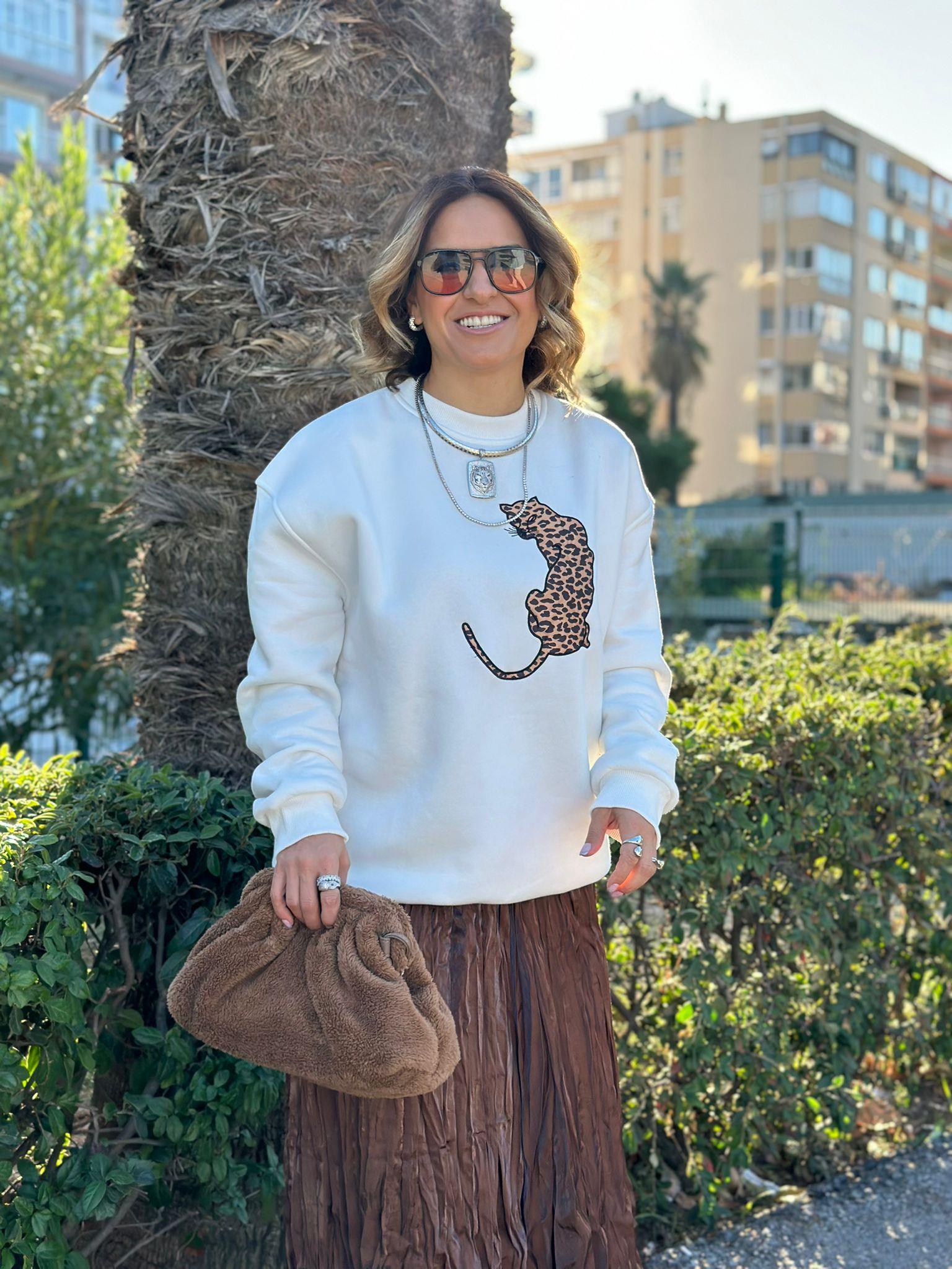 Kaplan Desenli Beyaz Sweatshirt