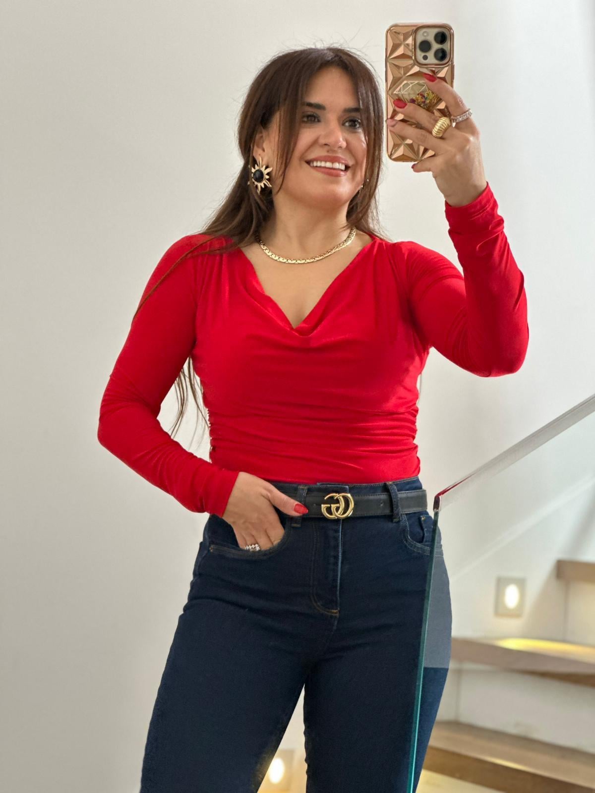 Kırmızı Degaje Bluz