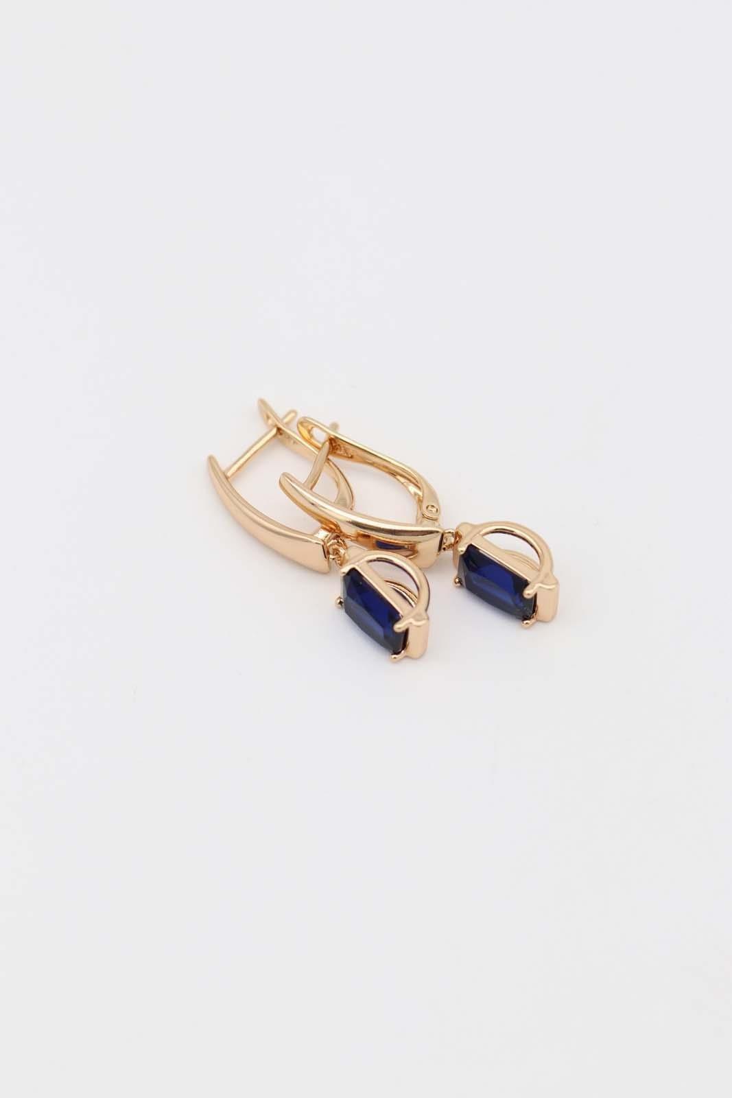 Lacivert Taşlı Gold Küpe