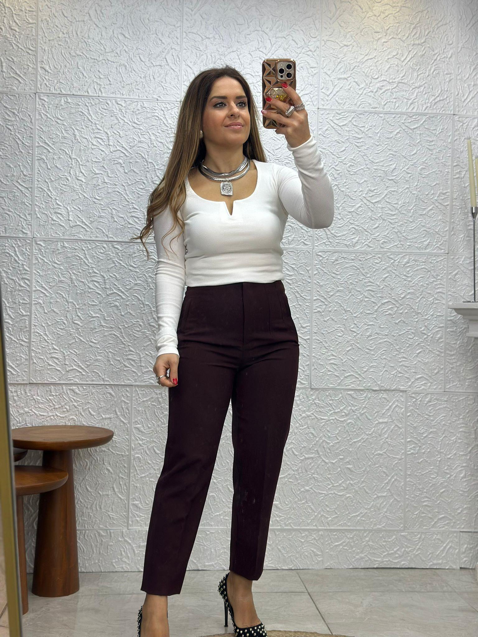 Beyaz Damla Yaka Body
