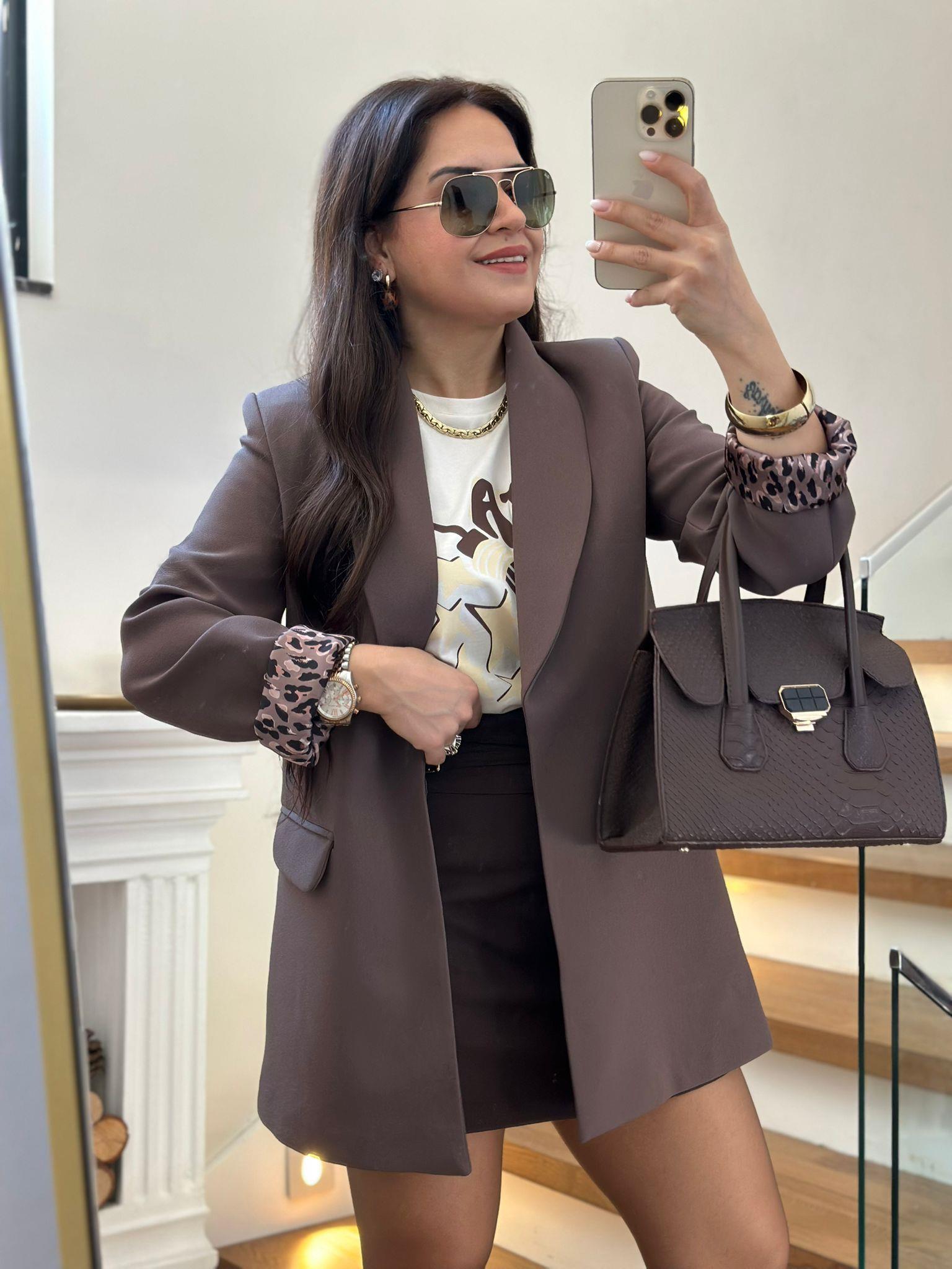 Kahverengi Leoapar Detaylı Blazer Ceket