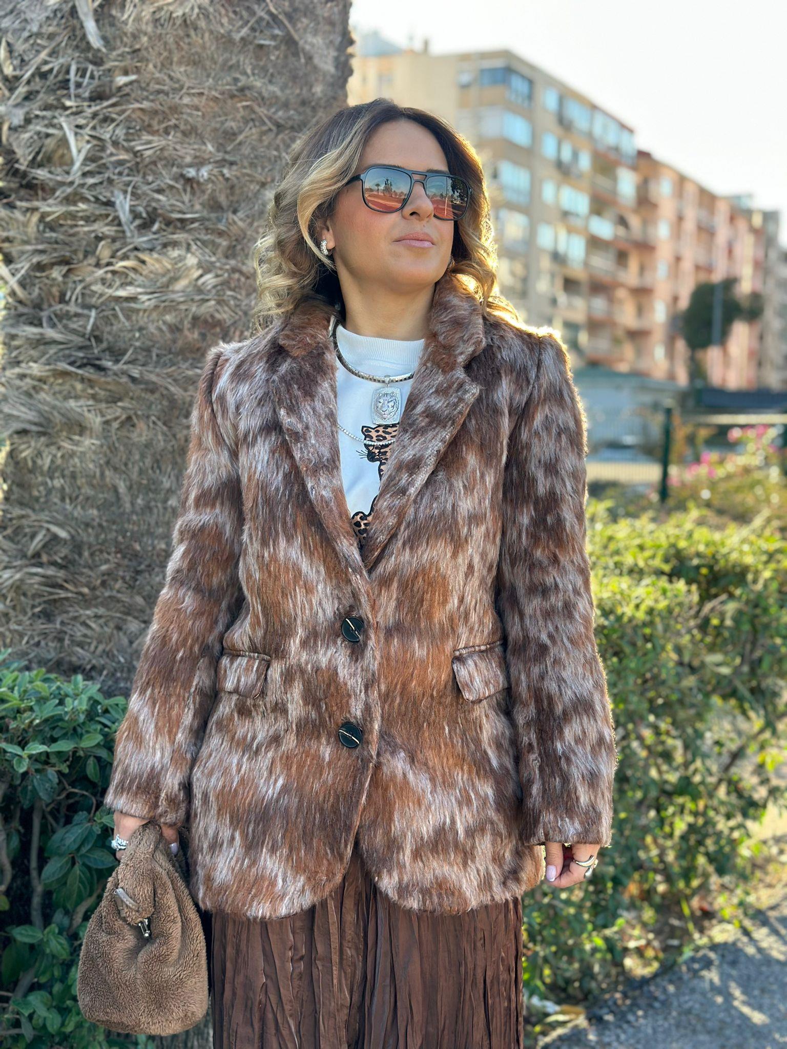 Kahverengi Peluş Astarlı Ceket