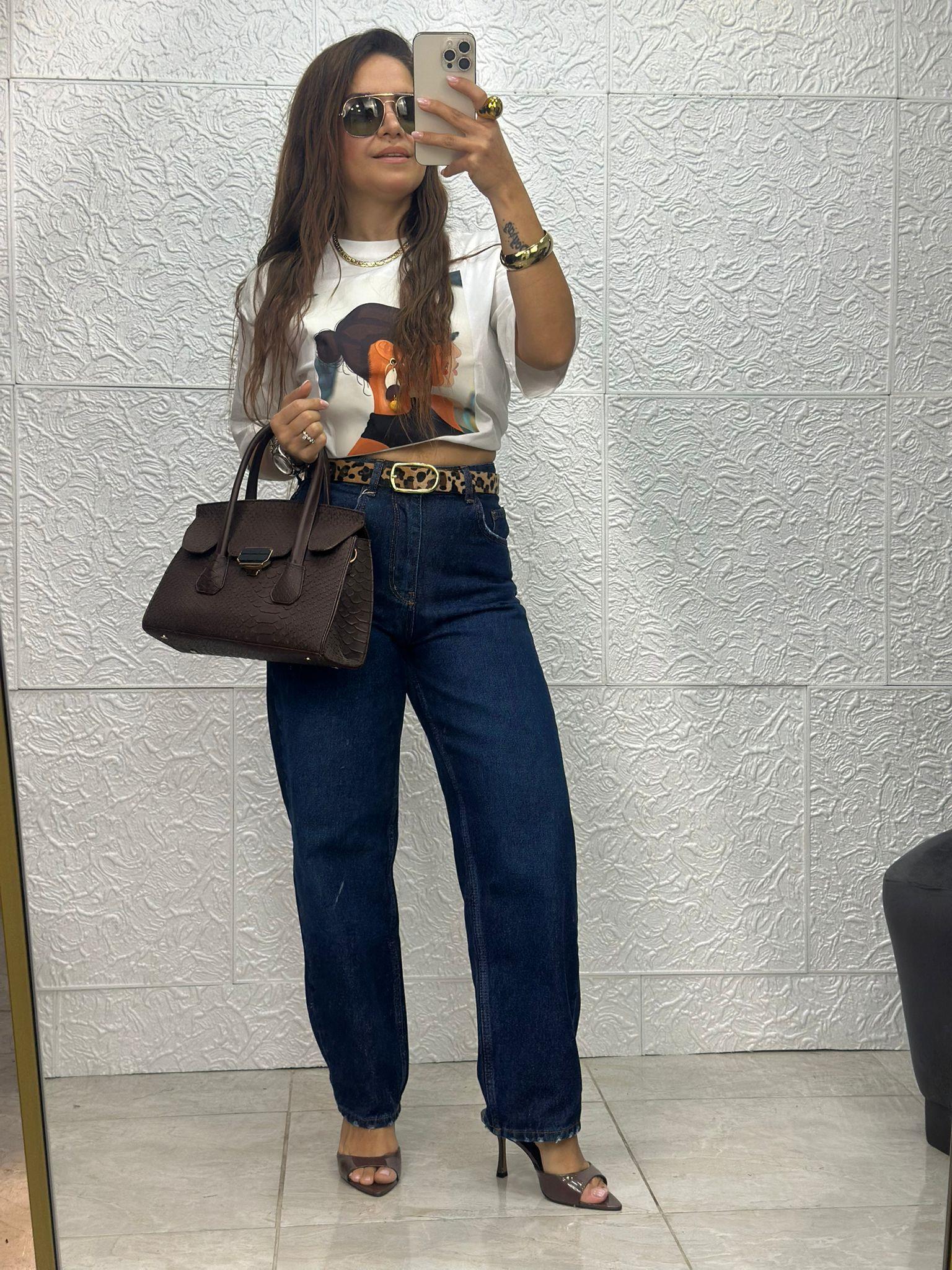 Koyu Mavi Paça Yırtmaçlı Jean Pantolon