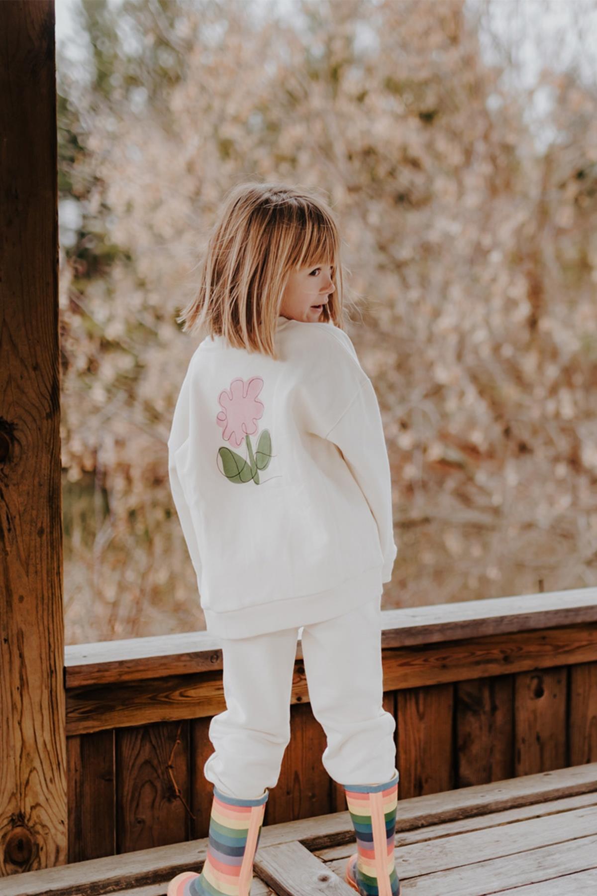 Antebies / ‘’Les Fleurs’’ Sweatshirt Krem
