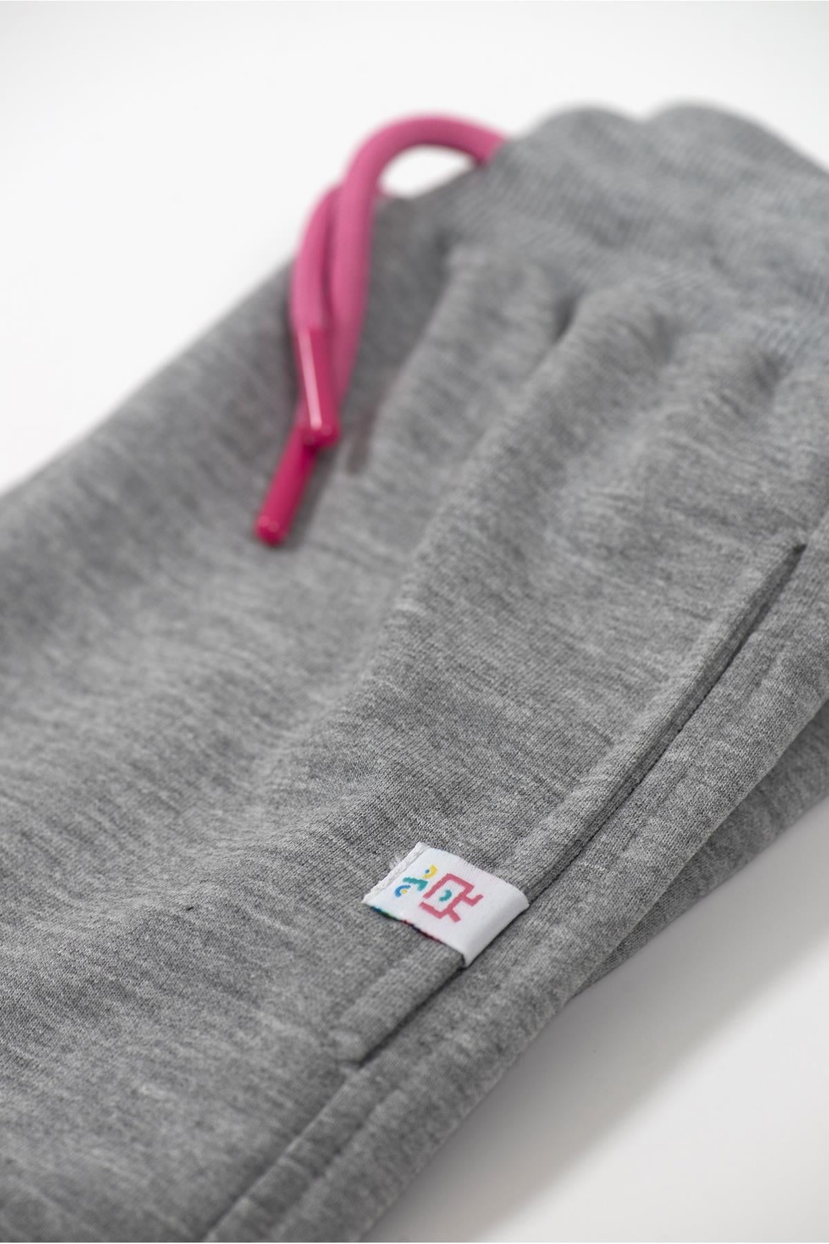 Beetlebeez / Basic Pleated Short - Paçası Katlamalı Düz Kalıp Çocuk Şort - (Pembe Kordonlu) Gri