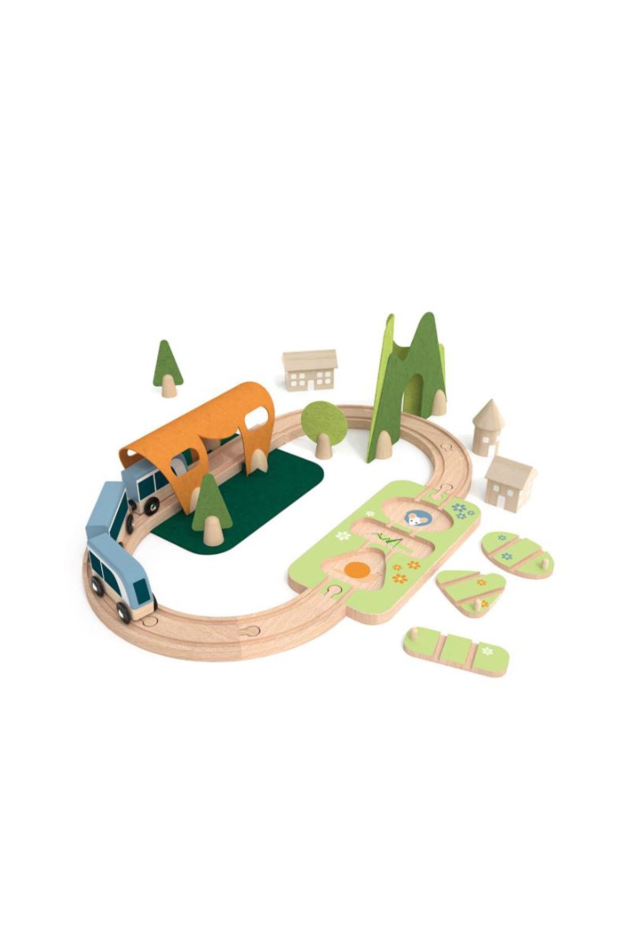 Classic World Ahşap Küçük Tren Seti Çok Renkli