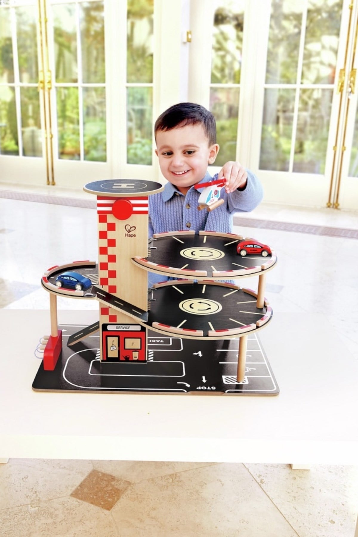 Hape Park & Go Oyuncak Garaj Çok Renkli