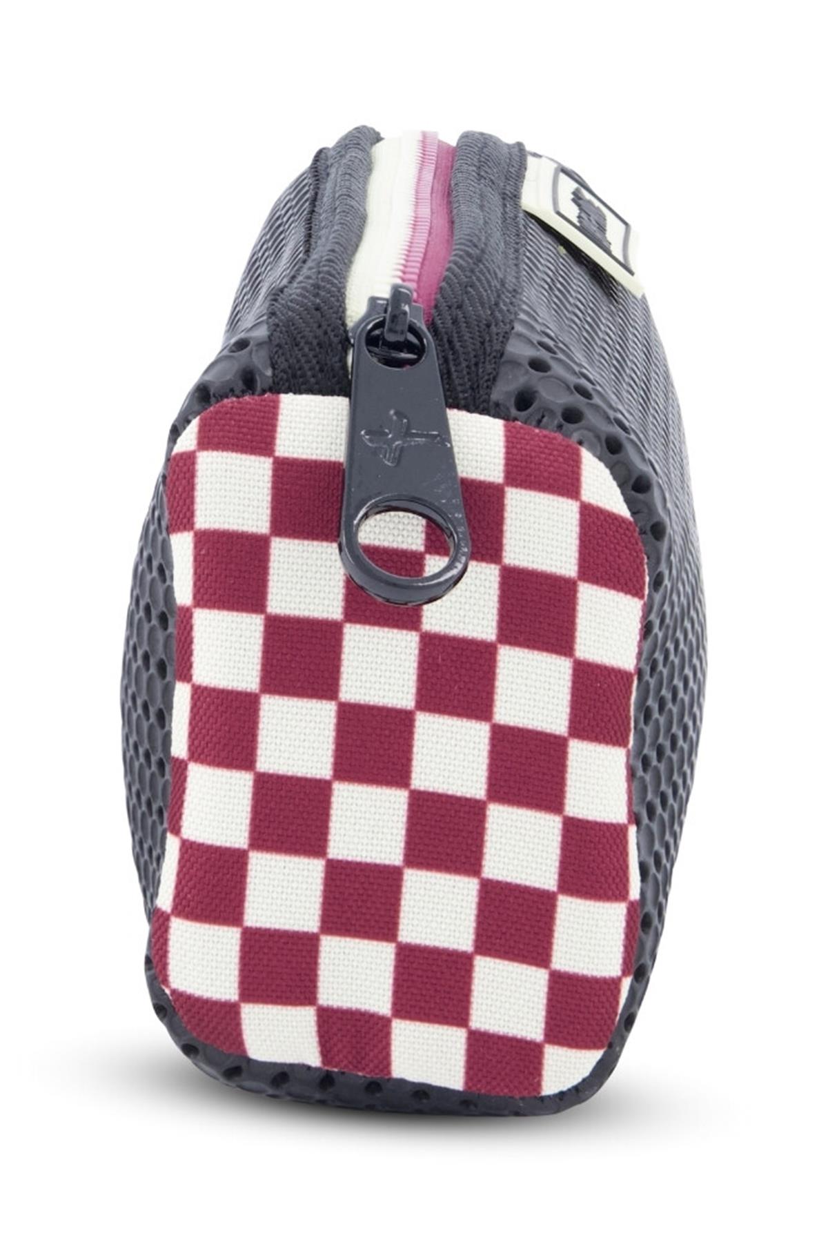 LIGHT PLUS NINE Kalem Kutusu / Checkered Brick Çok Renkli