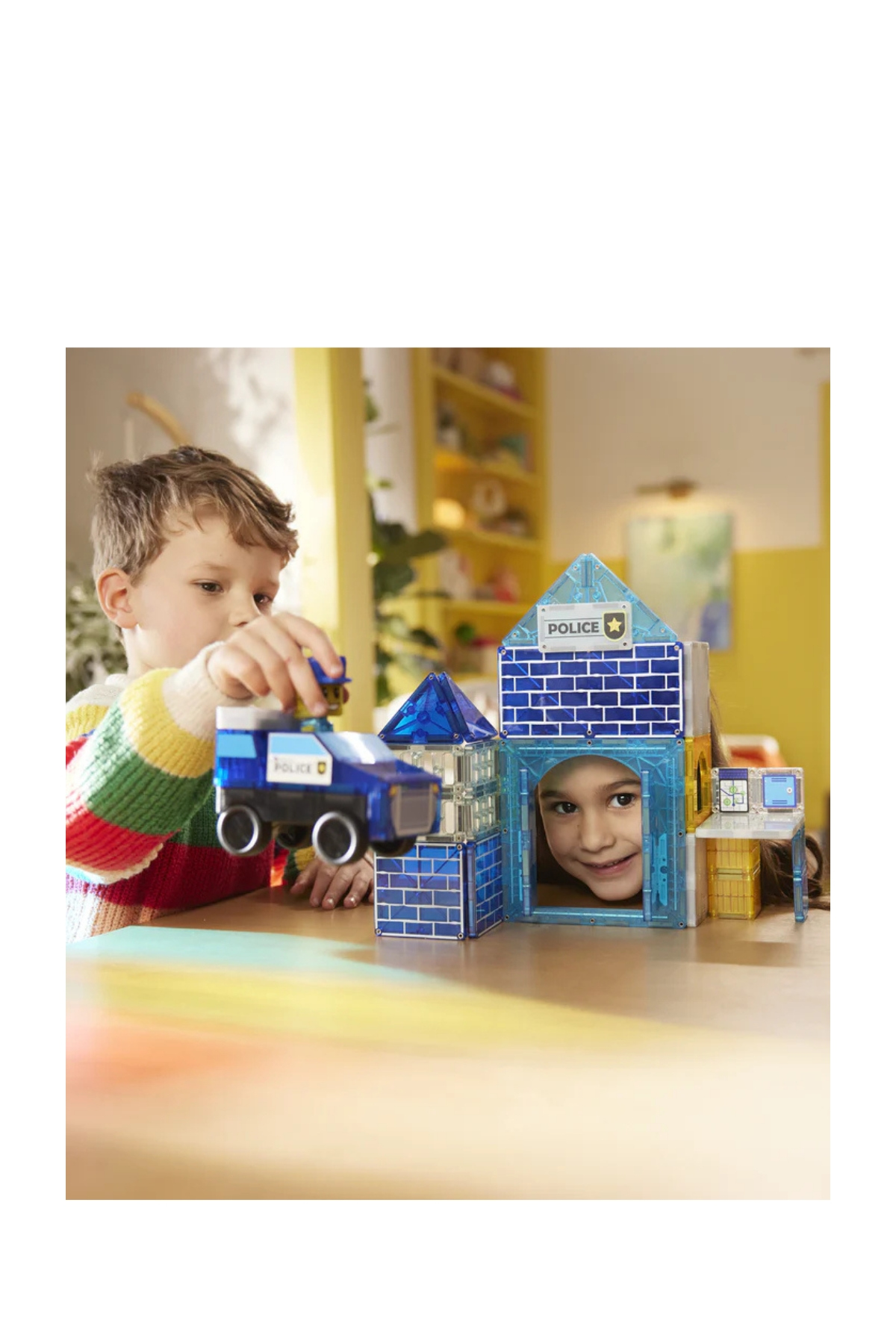 MAGNATILES® - Police Station - 35 Parça Çok Renkli