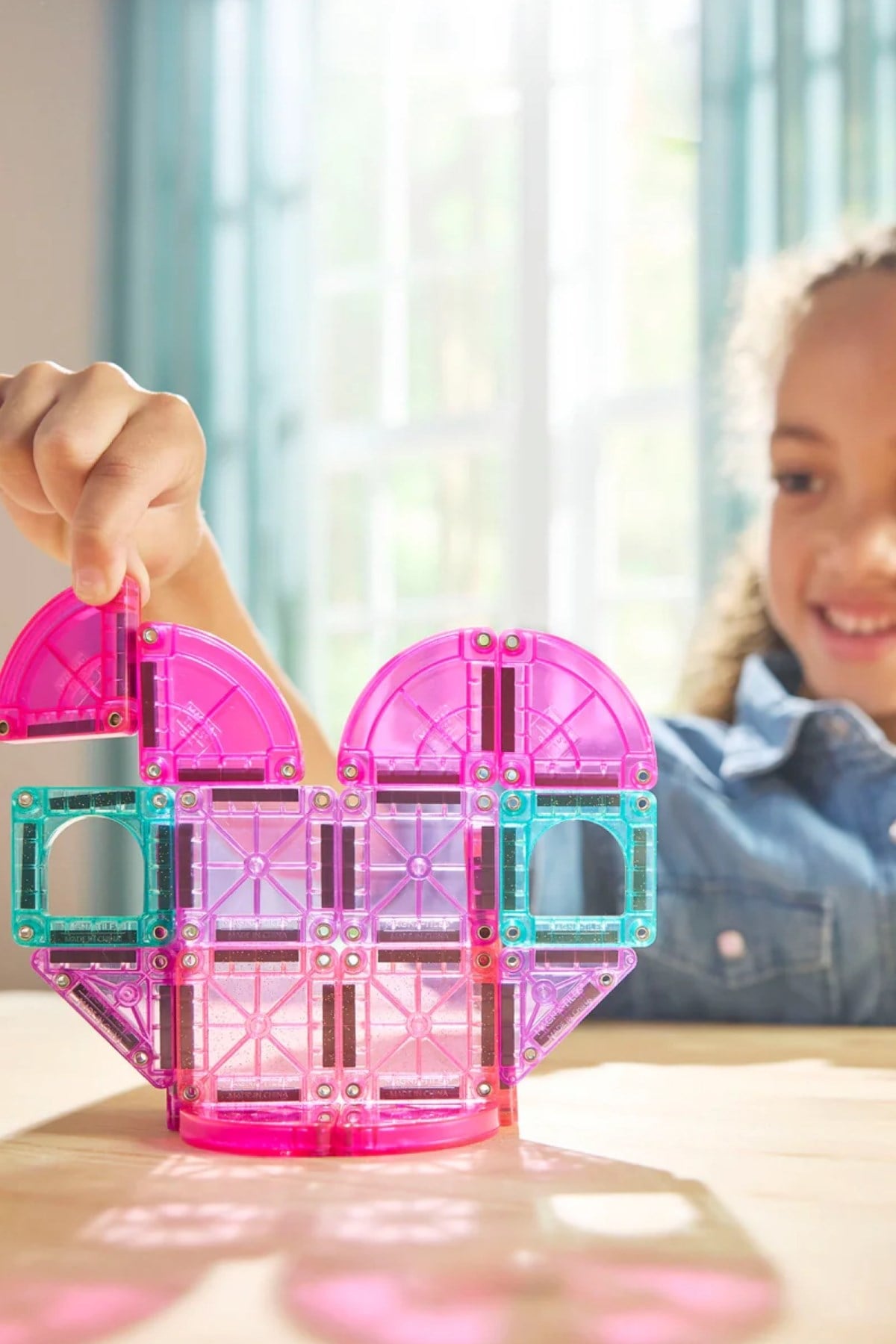 MAGNA-TILES® - Travel Set - Kalpli Set Manyetik Bloklar - 26 Parça Çok Renkli