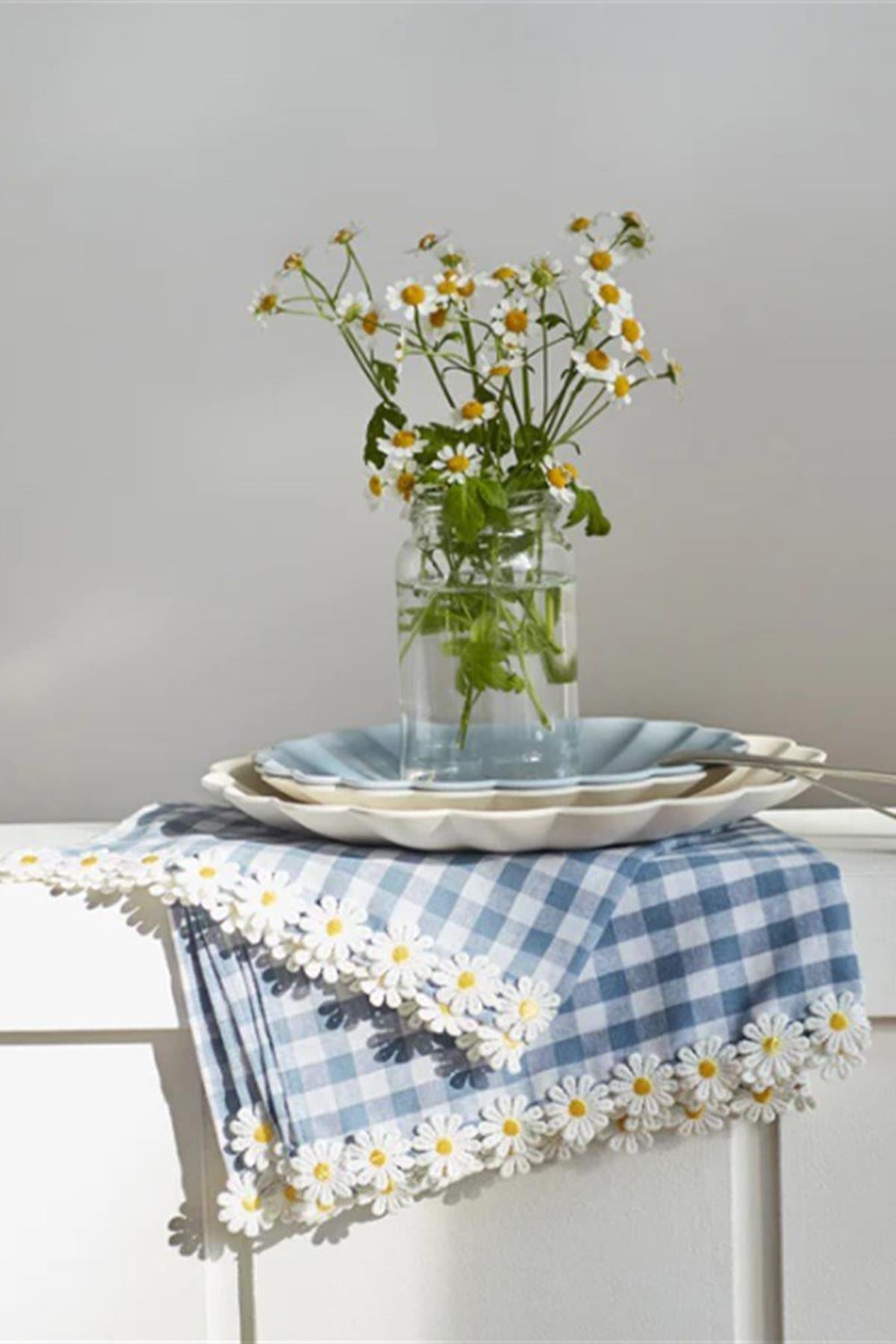 Meri Meri - Daisy Edge Gingham Napkins - Papatya Detaylı Pötikare Kumaş Peçeteler - 4lü Çok Renkli
