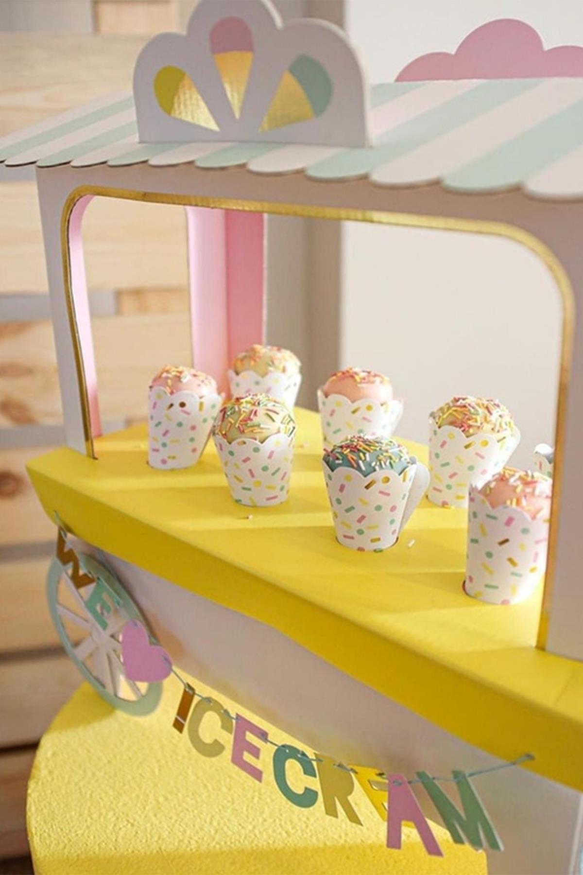 Meri Meri - Ice Cream Cart Centerpiece - Dondurma Arabası Masa Süsü Çok Renkli
