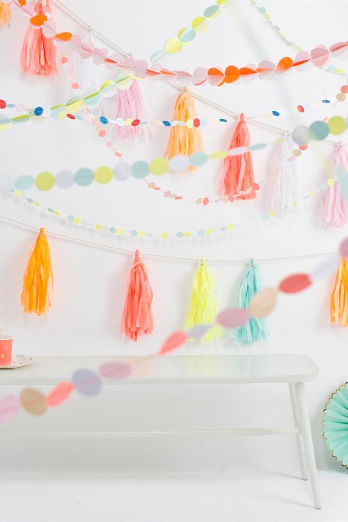 Meri Meri - Pink Tassel Garland - Pembe Püsküllü Asılan Süs Çok Renkli