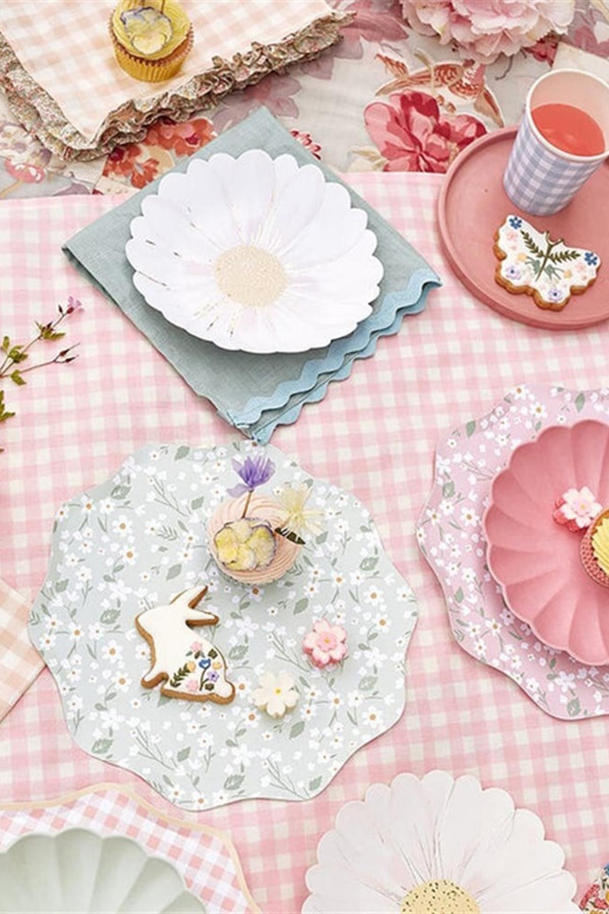 Meri Meri - Wild Daisy Plates - Yabani Papatya Tabaklar - 8li Çok Renkli