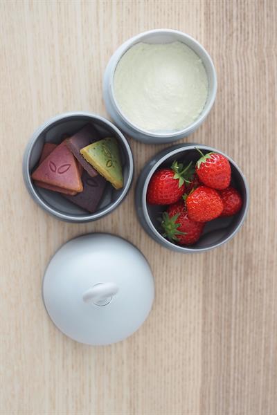 Beaba / 3 Katmanlı Süt Tozu Kutusu ve Atıştırmalık Kabı Gri