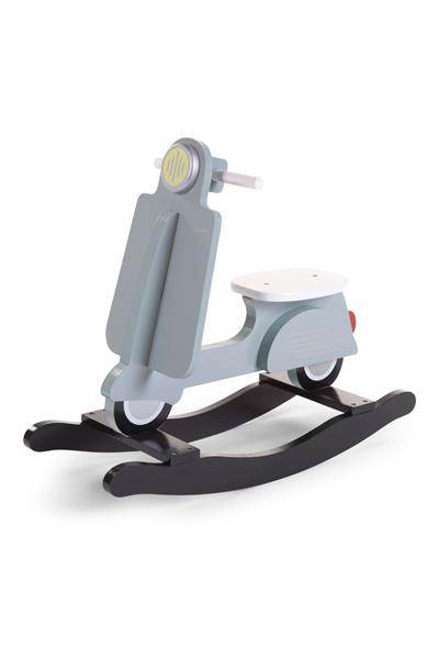 Child Home / Sallanan Mavi Vespa Motor Std