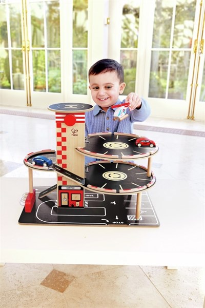 Hape Park & Go Oyuncak Garaj Çok Renkli